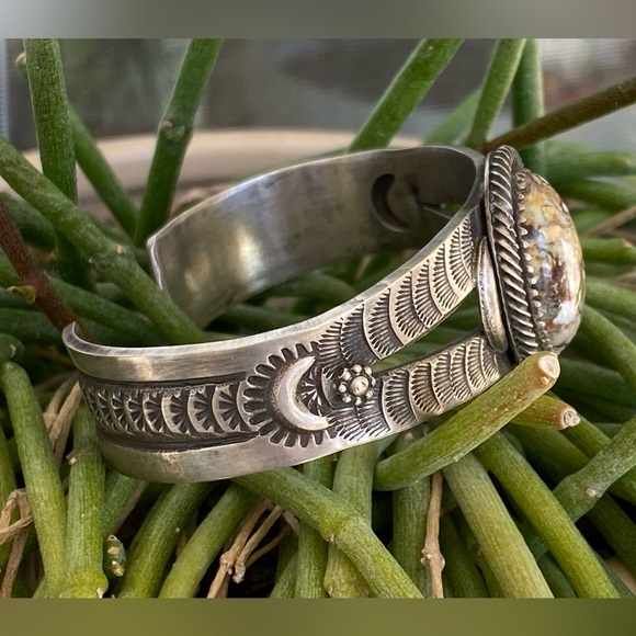 Wildhorse Sterling Split Shank Stamped Cuff - Picture 2 of 6